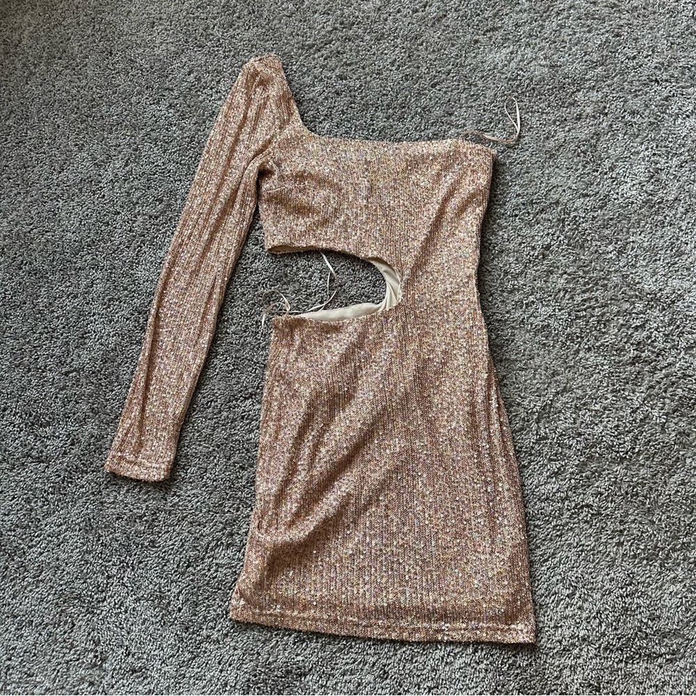 Lovely Day One-Shoulder Sequin Dress in Gold